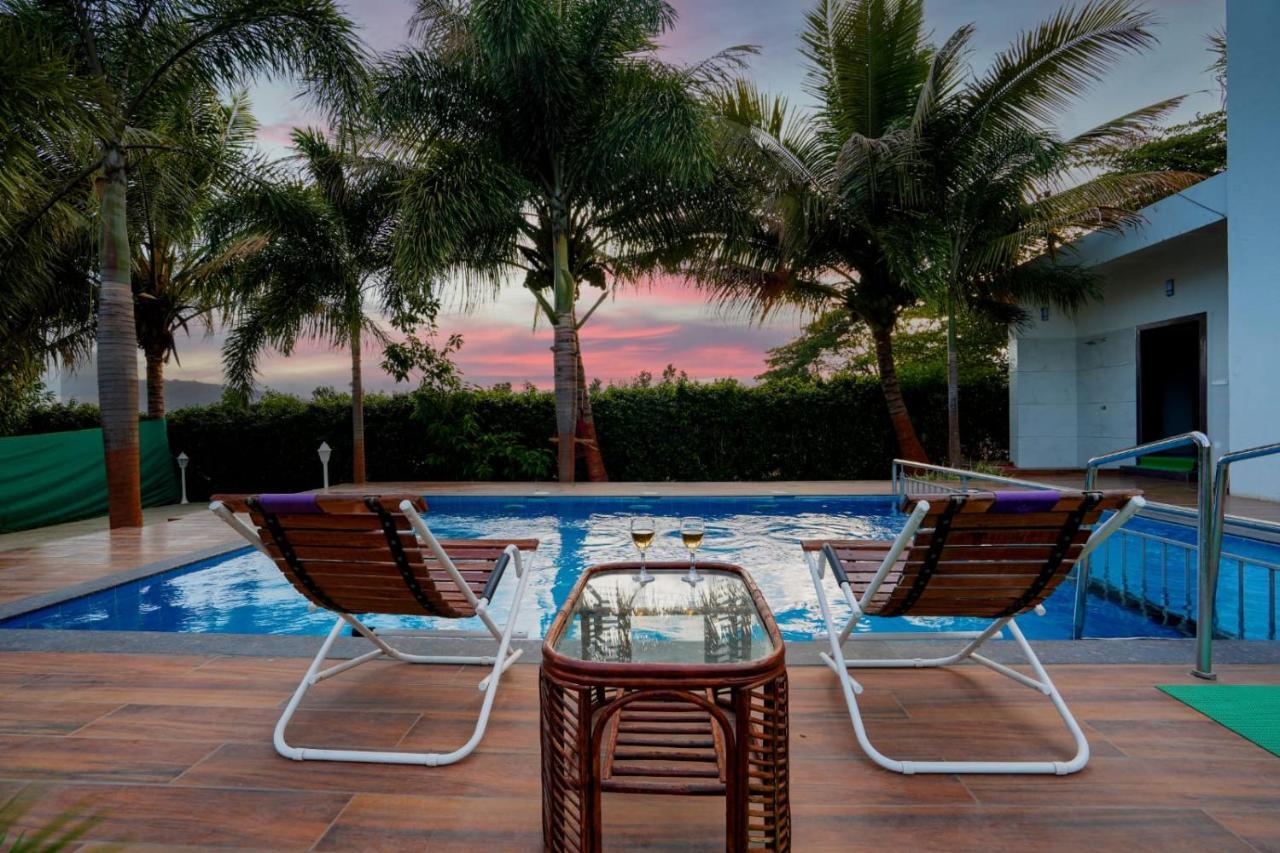 White Coco House 4Bhk Villa Nashik Esterno foto