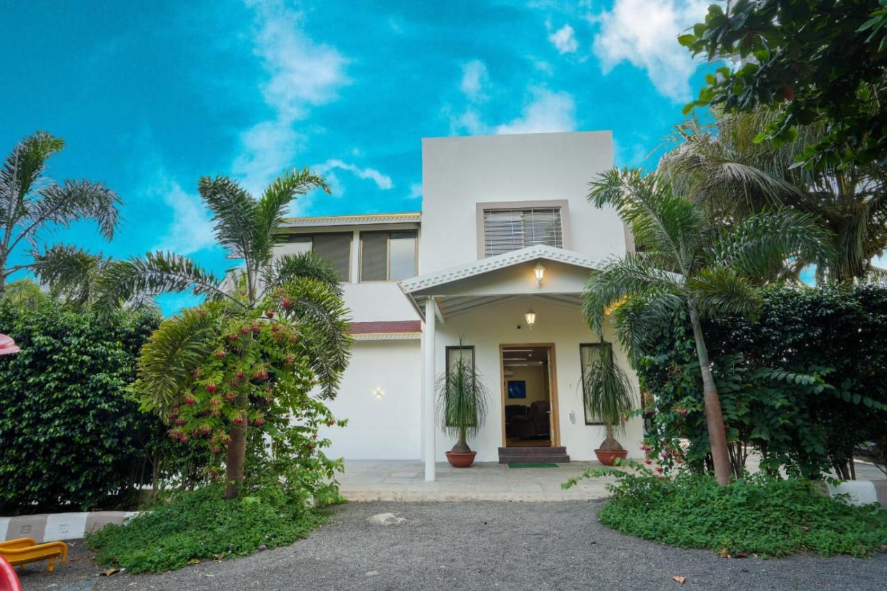 White Coco House 4Bhk Villa Nashik Esterno foto
