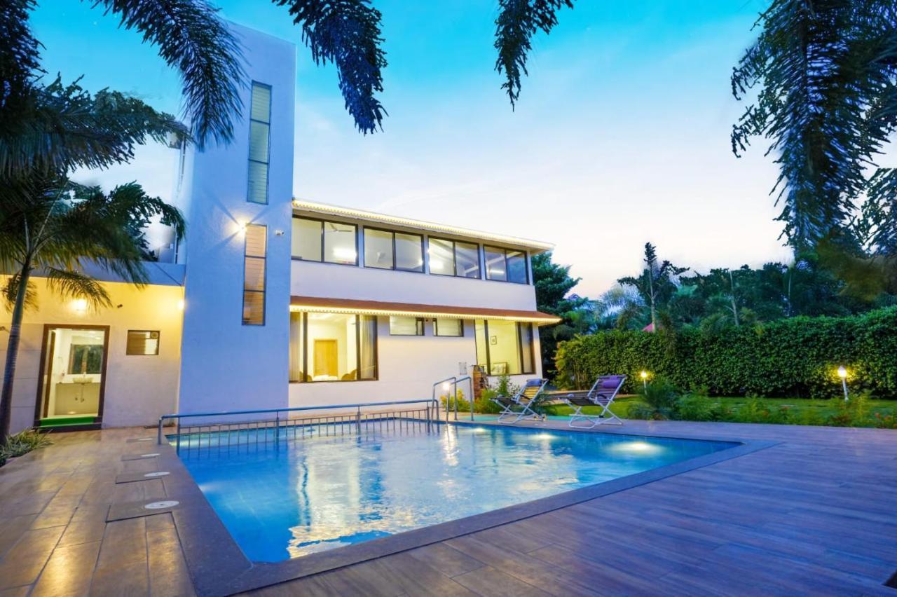 White Coco House 4Bhk Villa Nashik Esterno foto